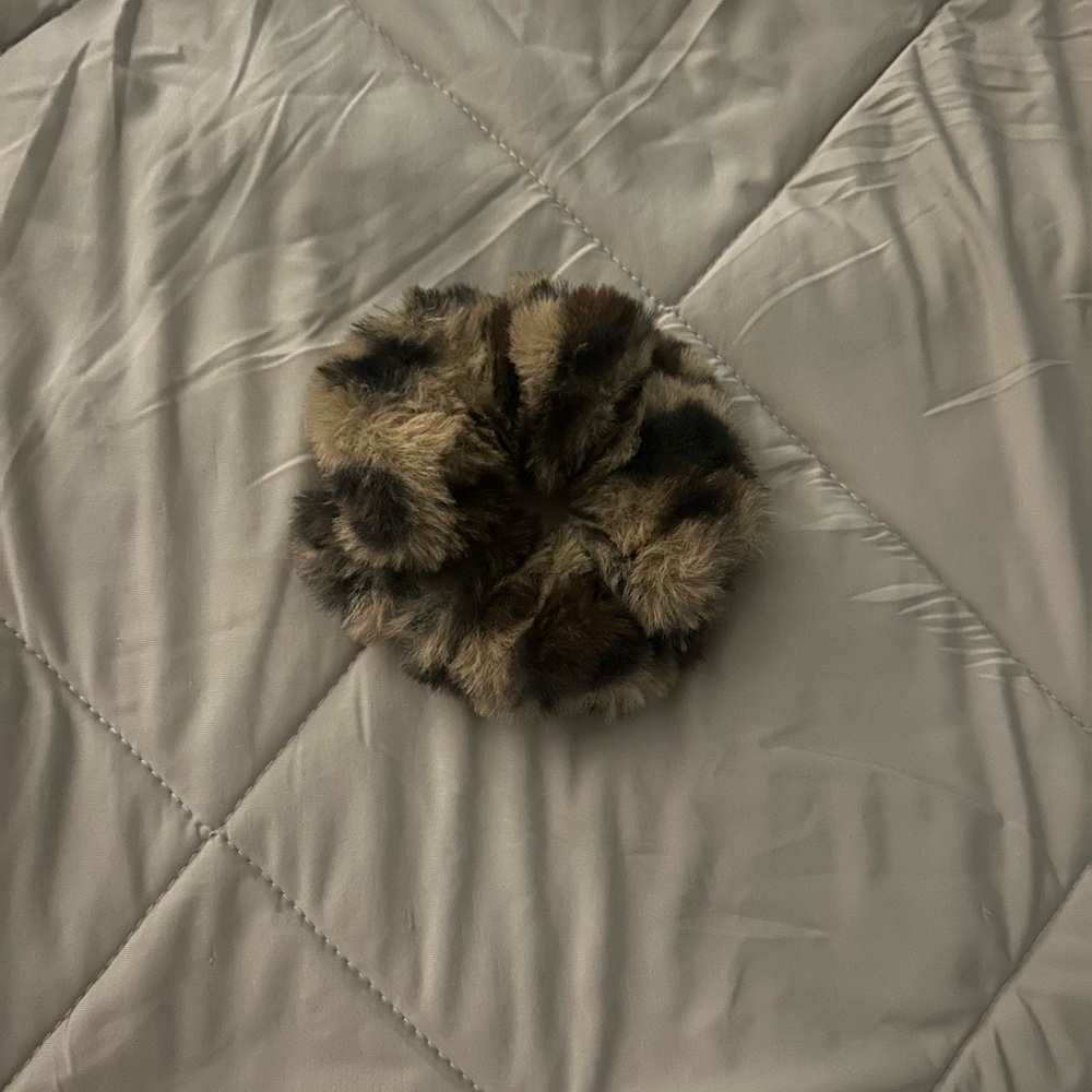 Cheetah Print Faux Fur Scrunchie